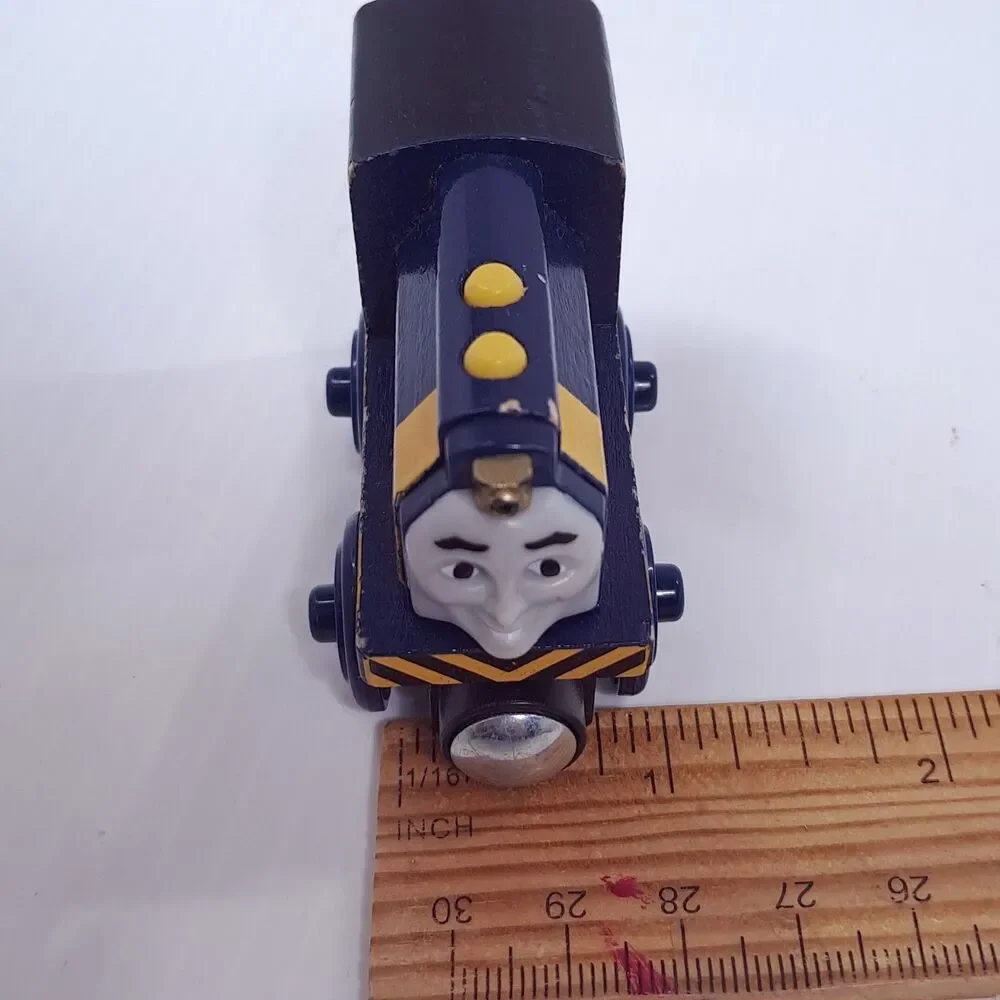 Thomas & Friends Wooden Railway Logan cbn22 yellow blue Train Tank Engine wood